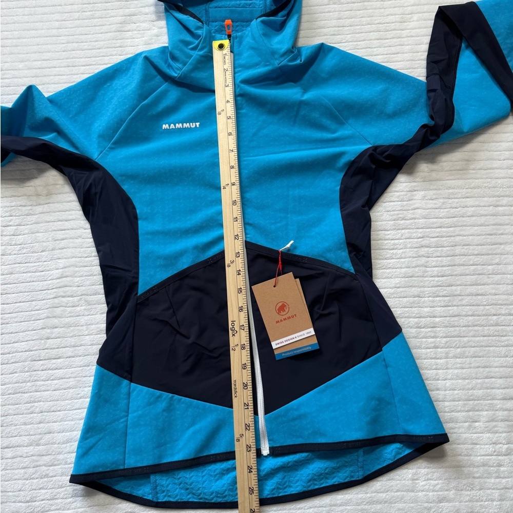 Mammut Women's Blue and Dark Blue Ski Jacket - Picture 4 of 16